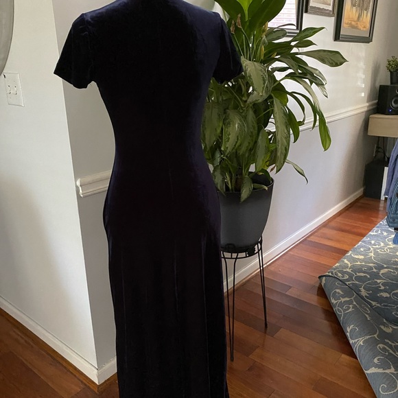 Marian & Maral navy blue velvet dress S NWOT - Picture 3 of 4